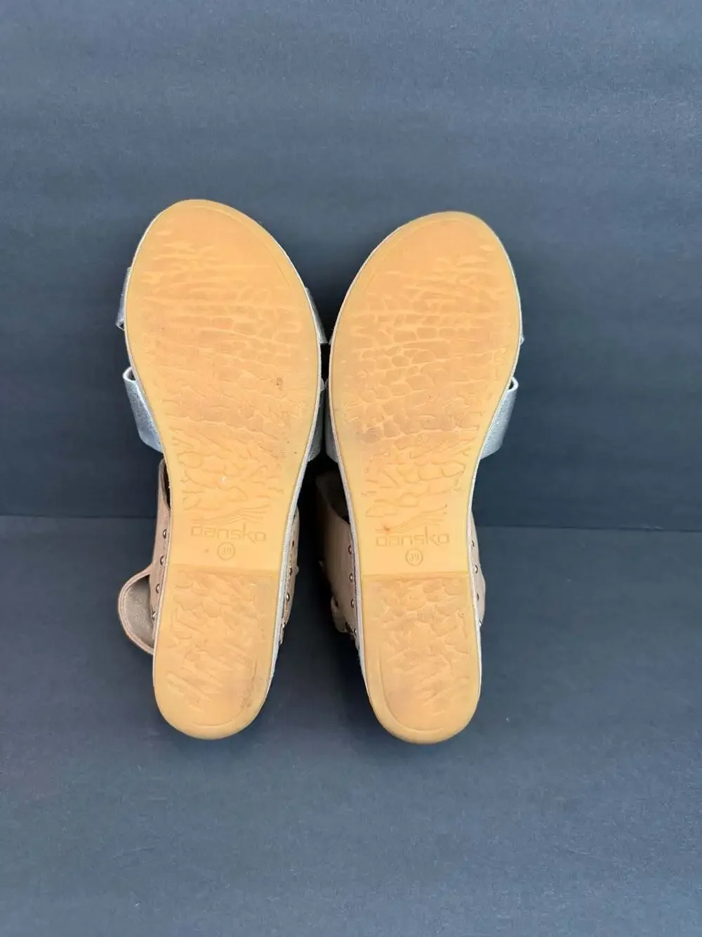 Dansko Women's Metallic Silver Tan Leather Platform Wedge Sandals US 8.5 EU 39